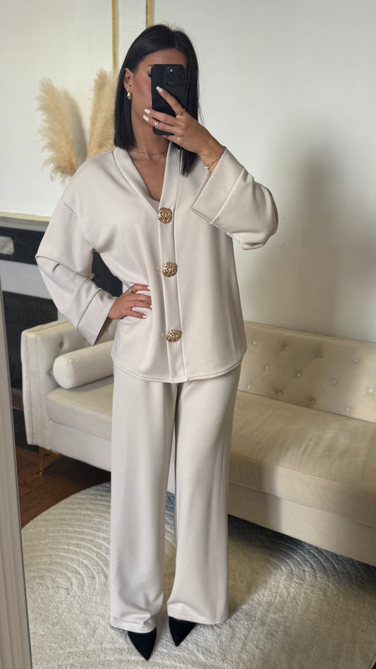 Ensemble pantalon beige broche dorée